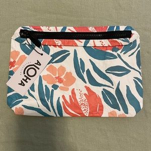 NWT Aloha Splashproof Small Pouch